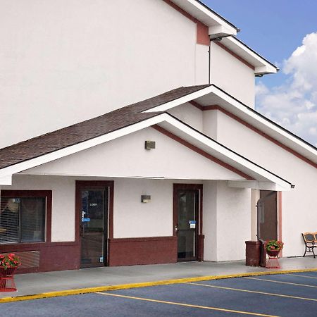Hotel Super 8 Martinsburg Zewnętrze zdjęcie